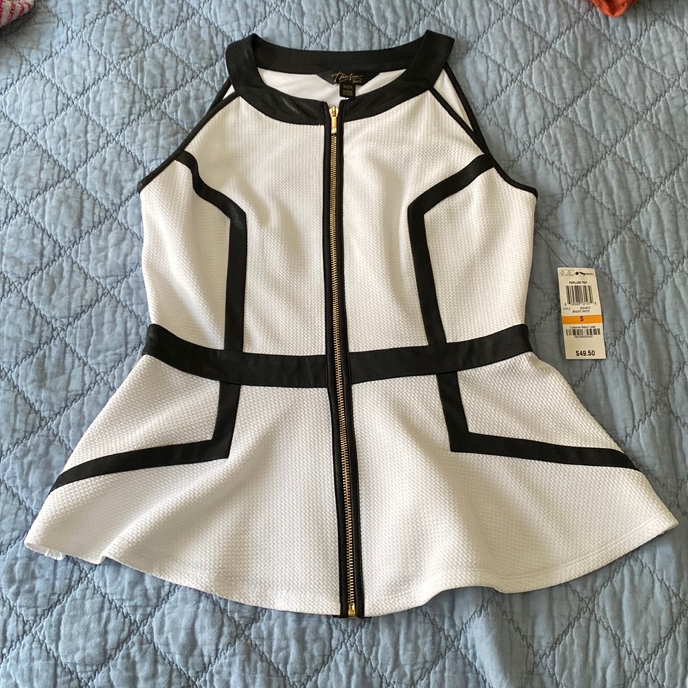 Thalia sodi white zipper front peplum top